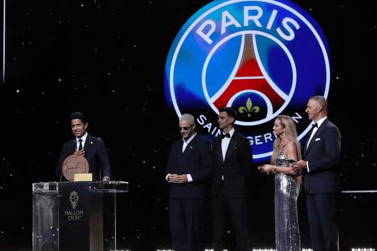 全体工作人 全体工作人