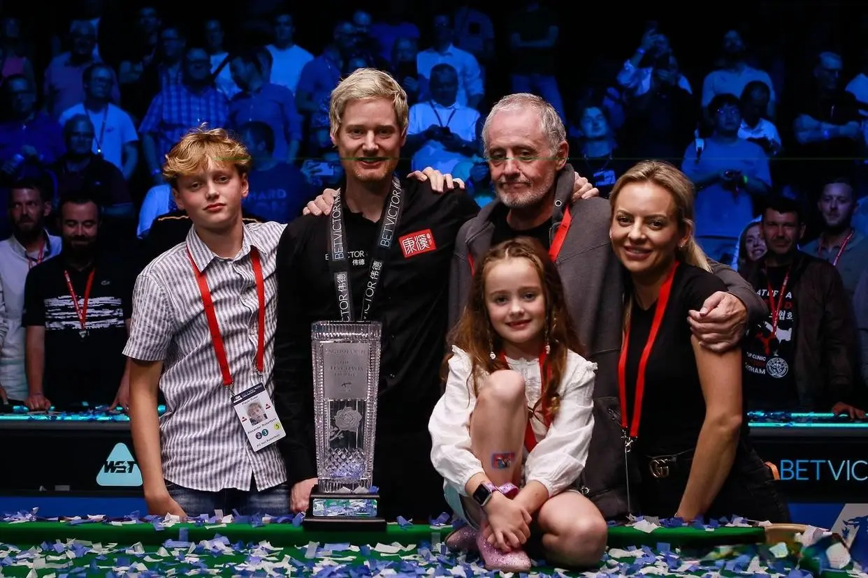 授勋仪式最, div 授勋仪式最, div