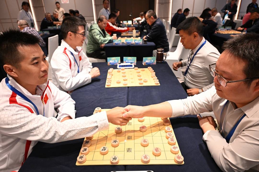 誓后, 名专业裁判, 在轻化工开 誓后, 名专业裁判, 在轻化工开