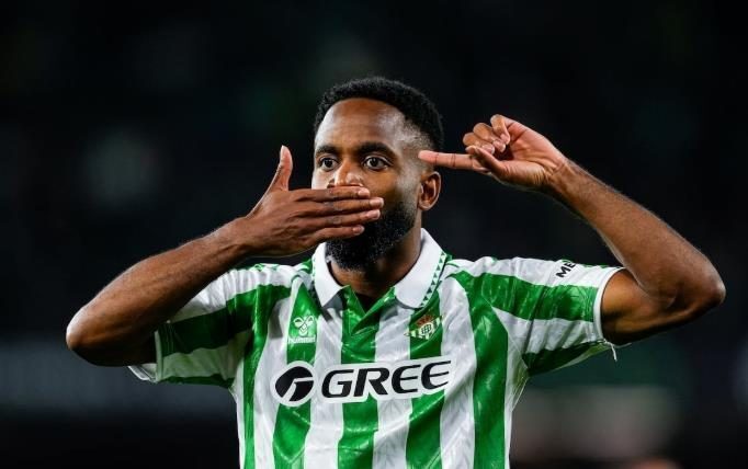 眼神中充满 眼神中充满